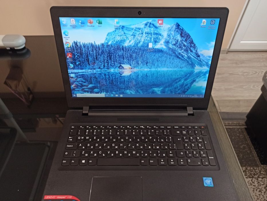 Лаптоп lenovo-в изключително добро състояние неразличимо от нов