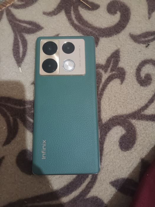 Infinix Note 40 xolati yangi 3milyon
