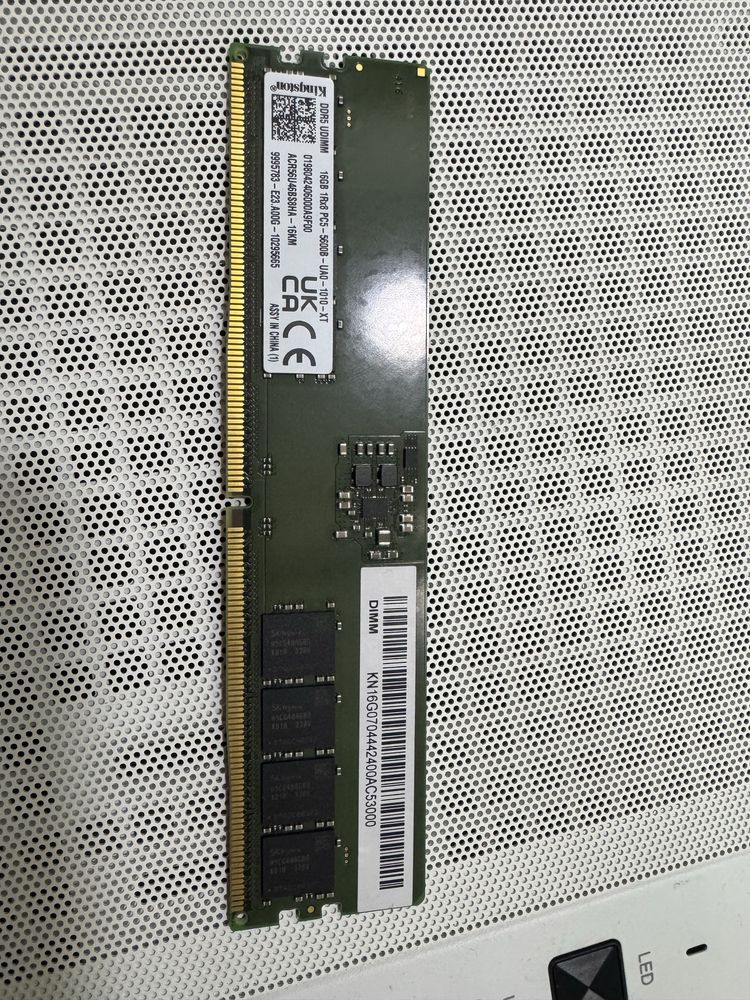 ОЗУ разные DDR2 , DDR3, DDR4, DDR5