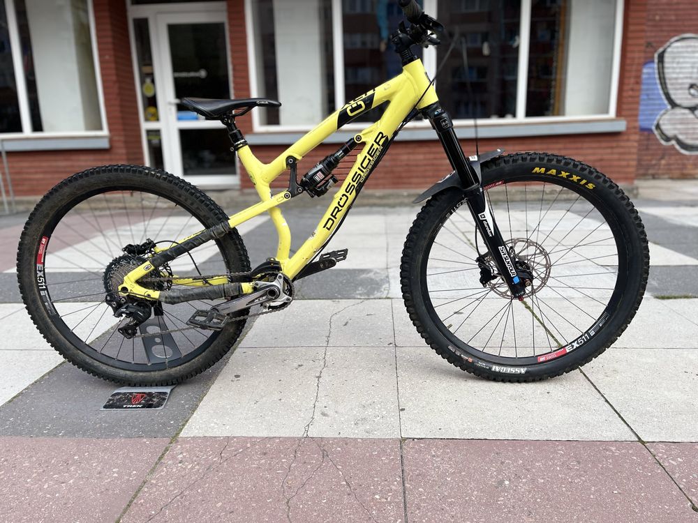 Bicicleta MTB FullSuspension