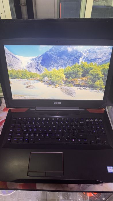 Продам мощный игровой ноутбук