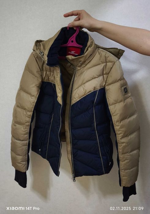Куртки зимние женские брендовые размер S и M