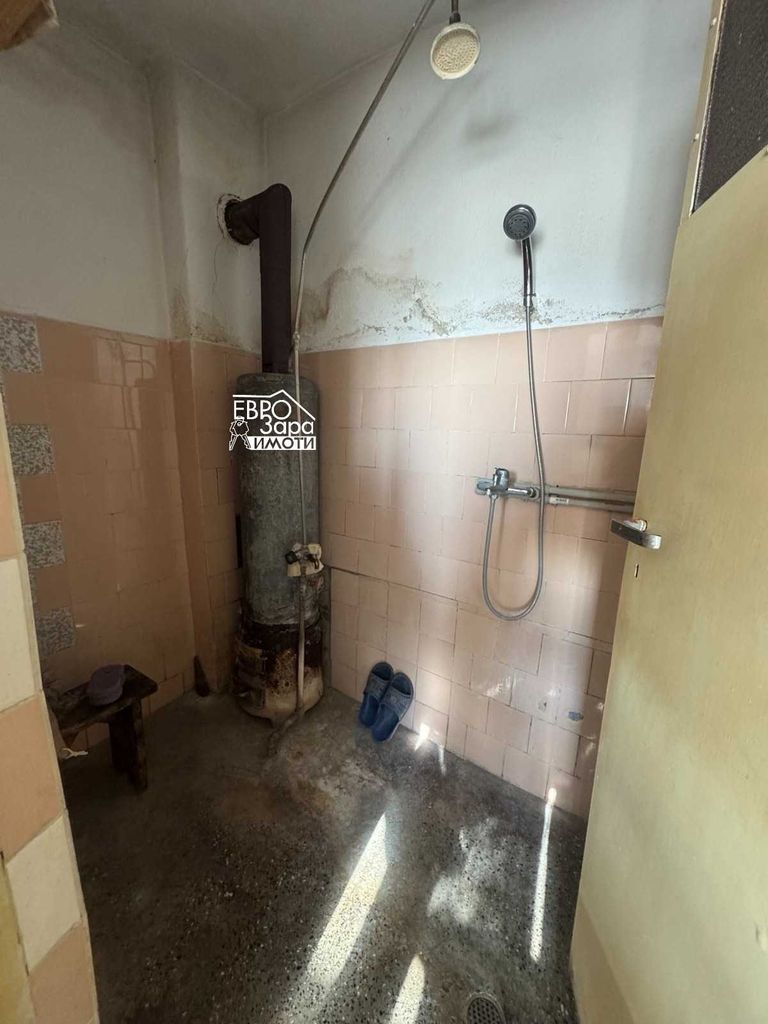 Продава се Къща в с. Люляк, Област Стара Загора - 160 кв.м за 450 €/кв.м - Снимка #12