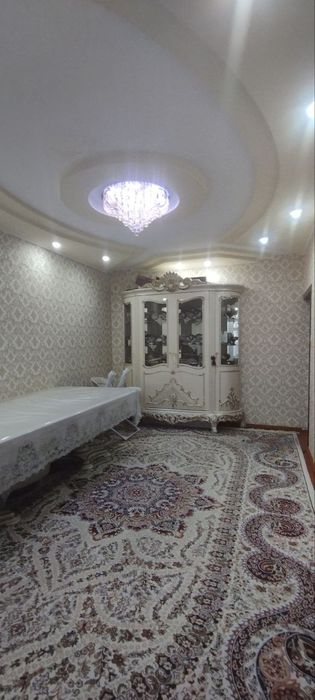Yunsobod 15kv 3⁴/3/4 sotiladi