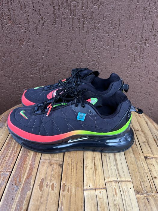 Nike AirMax worldwide 720