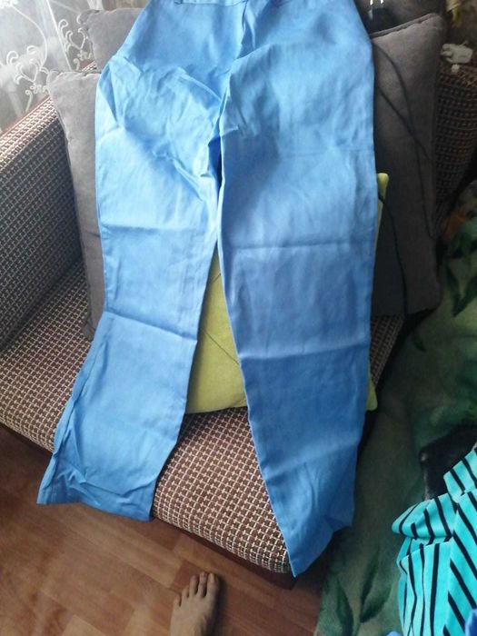 Продам медицинский костюм