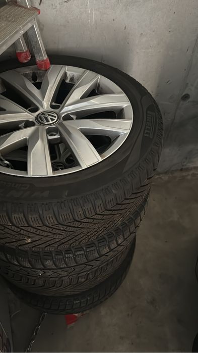 Vand jante volkswagen 5x112 cu anvelope de iarna 215 55 17 dot 2022