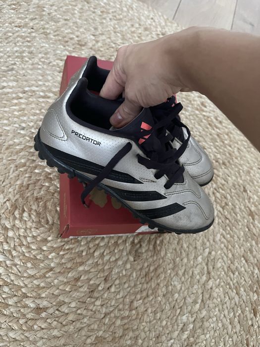 Ghete adidas predator marimea 32