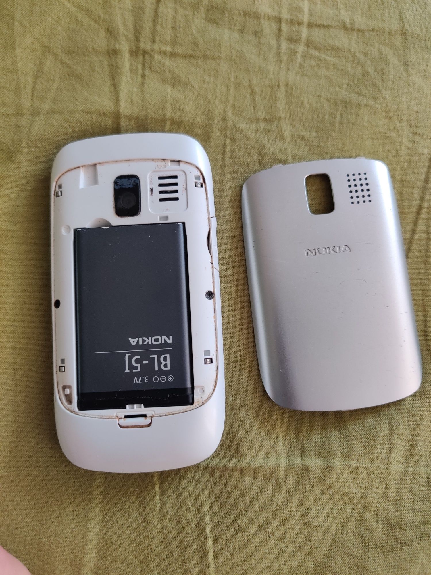 Nokia Asha 302 бял