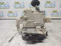 Broasca dreapta fata 8e1837016aa Audi A4 B7 [2004 - 2008] 2.0 tdi BPW
