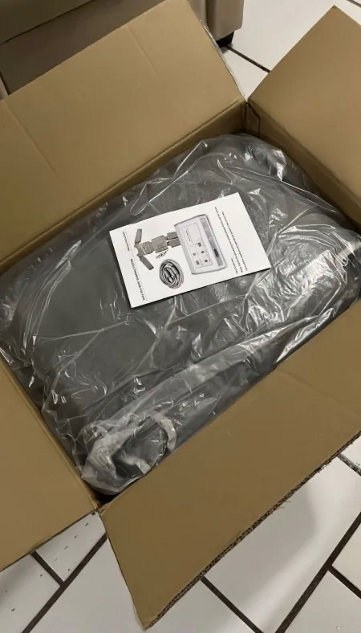 NOUAparat drenaj limfatic cu infrarosu cu costum gri