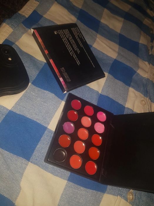 Paletă de buze Popfeel