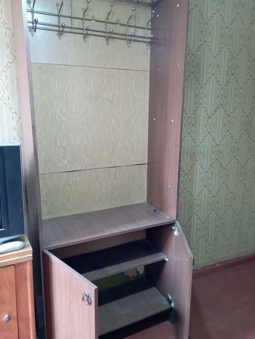Шкаф в прихожую Советский