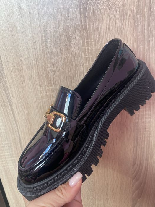 Черни лачени луфъри