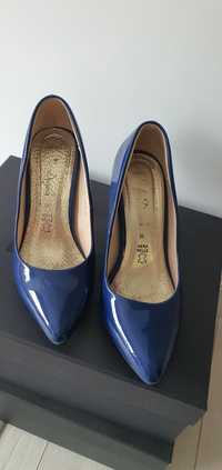 Pantofi bleumarin luciosi