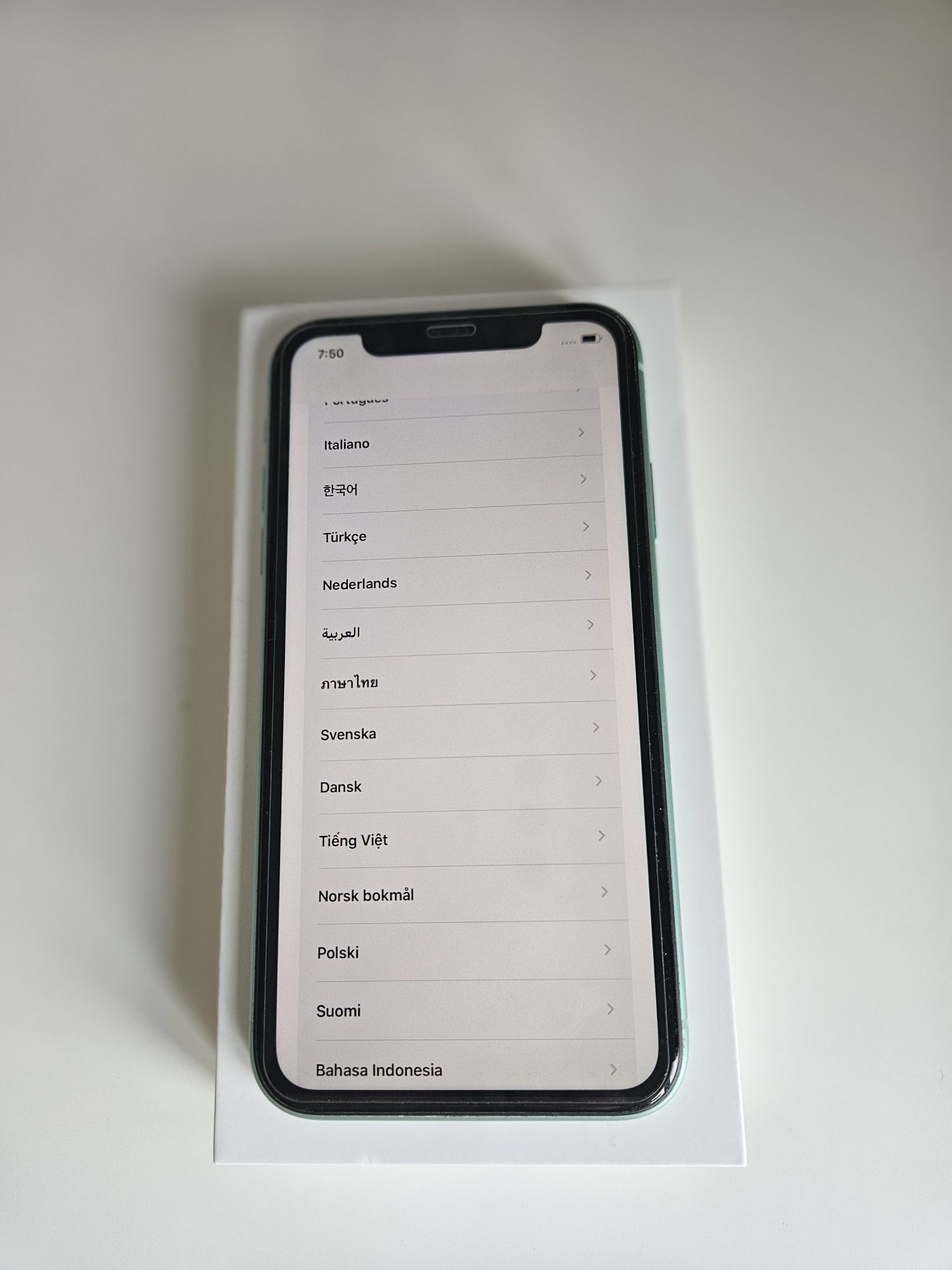 Iphone 11 64gb green