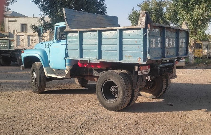 Продаётся ЗИЛ 4502 самосвал