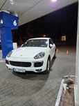Porsche cayenne 2015