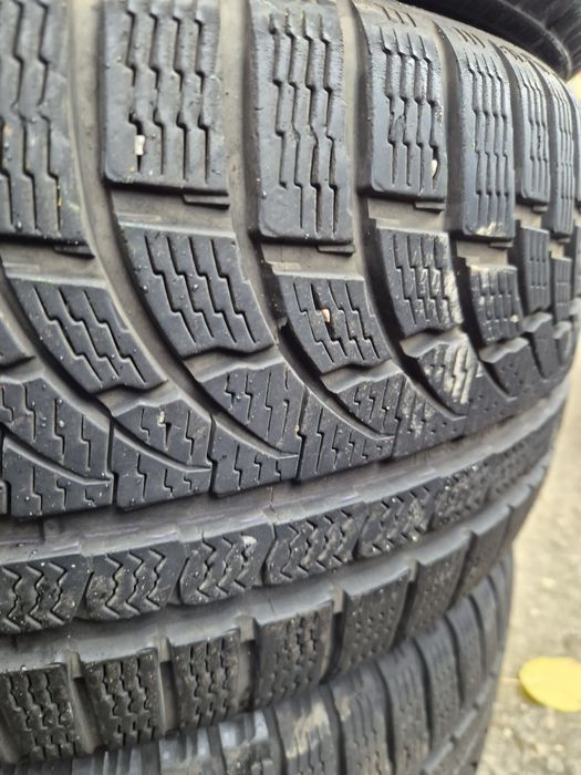 245 40 18 Nokian iarna