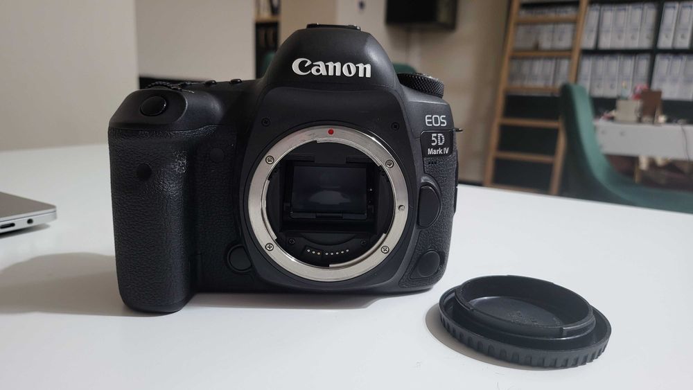 Canon EOS 5D Mark IV Card Memorie LEXAR Professional 64gb  DELKIN 64gb