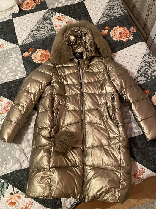 Куртка продам срочно