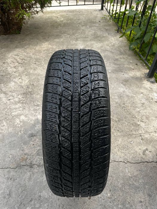 Продам диски с шинами зимние