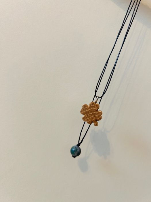 Дървени колиета ръчна изработка от естествено дърво и камъни