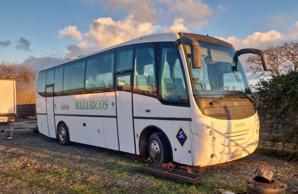 Miniautocar  Iveco 38 locuri