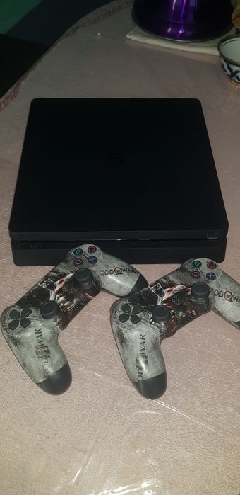 Playstation 4 slim sotiladi xolati yangi