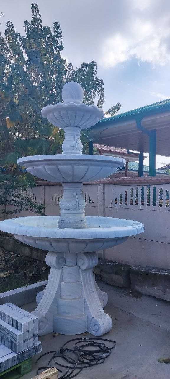 Мраморный фонтан