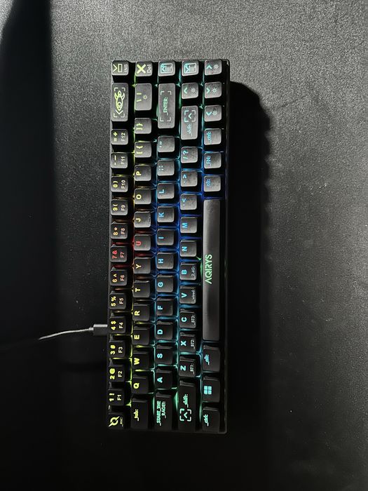 Tastatura AQIRYS Mira Wireless/bluetooth