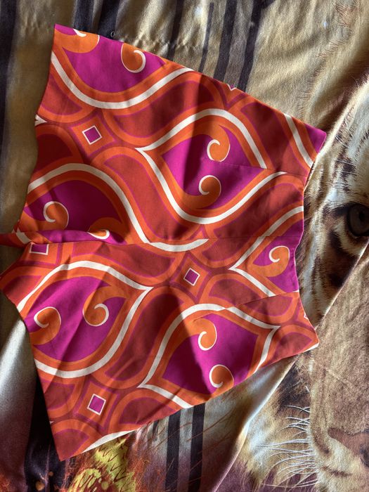 Къси гащи официални на Zara