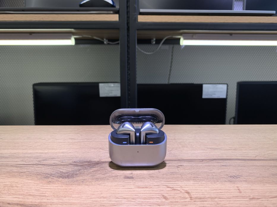 Беспроводные наушники Samsung Galaxy Buds 3, серебристый, 10956/А10