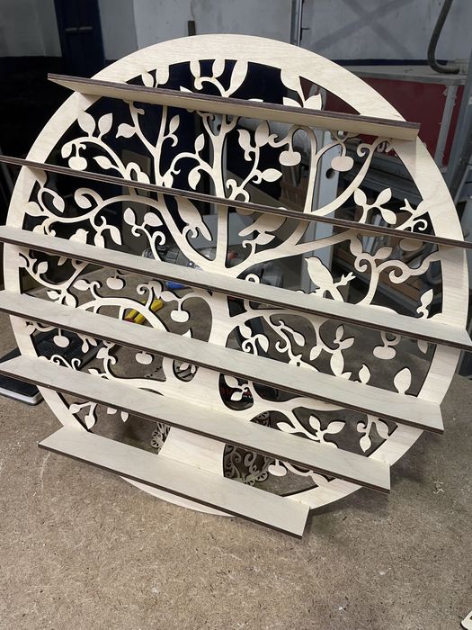 Декоративная полка для поделок в детский сад