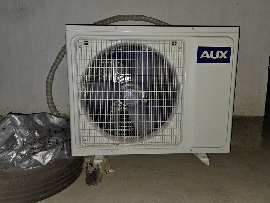 Konditsioner AUX 24 lik bezinvertor stoykalik 3 0y bo‘ldi  xolati a‘lo