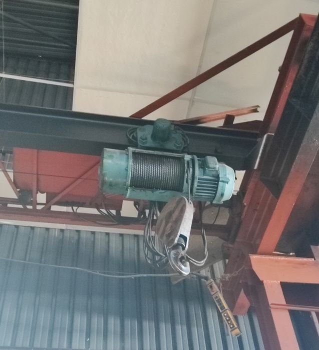 Кран мостови 5т комплект с телфер 5000кг и подкранов път с колони