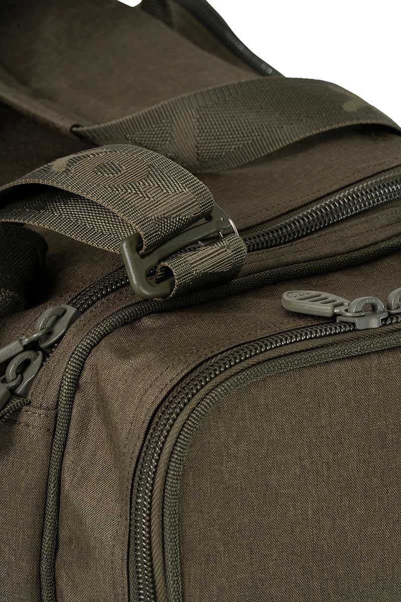 Намаление! Сак FOX Voyager Medium Carryall