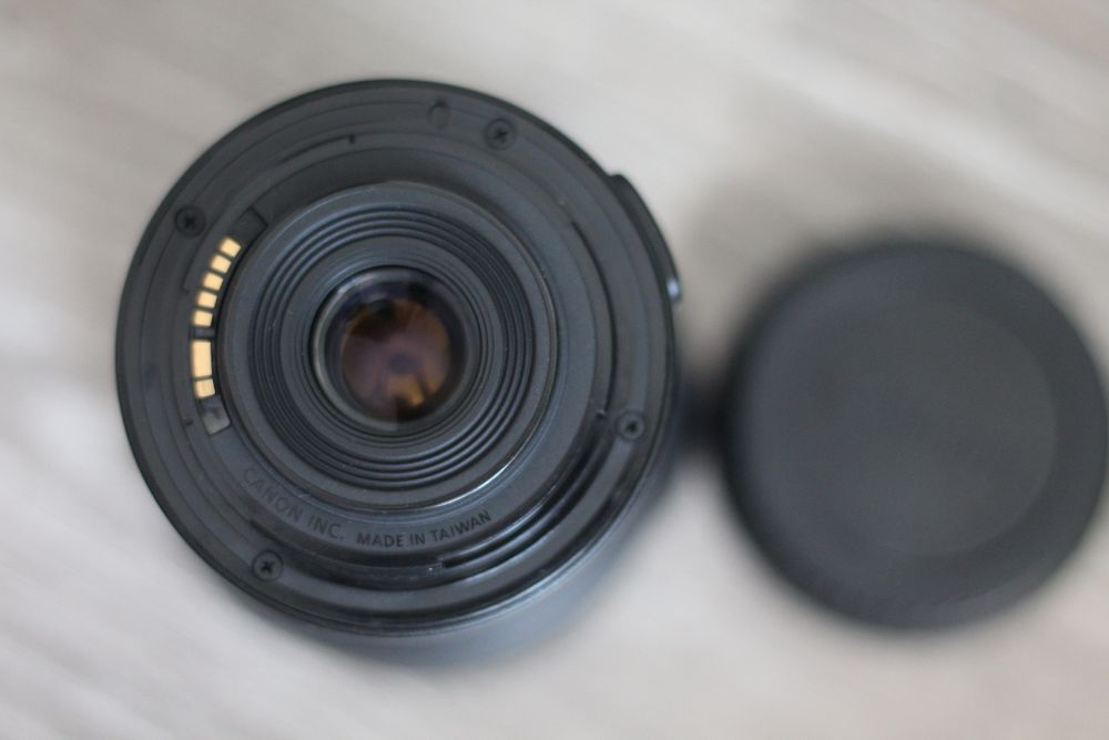 Canon 4000d petru incepatori si avasati