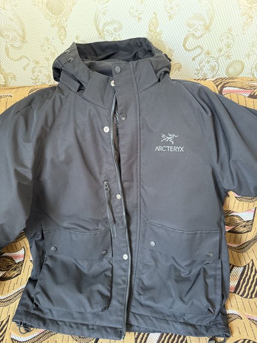 Продам куртку мужскую