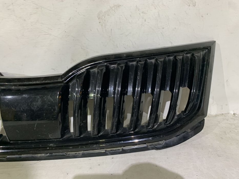 Grila radiator Skoda Octavia 3 facelift, 2017, 2018, 2019, 2020, cod origine OE 5E0853653C.