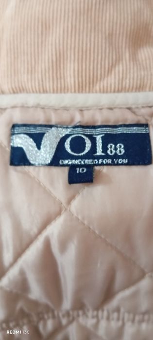 Geaca damă cambrată mărimea M  ,bej