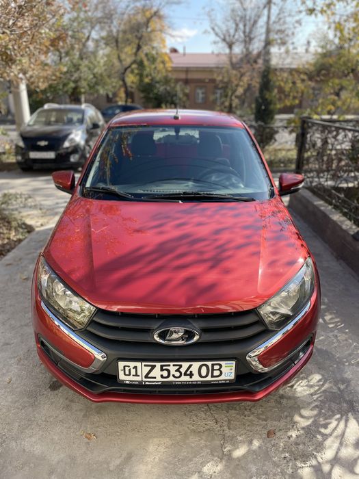 LADA GRANTA 2019 автомат
