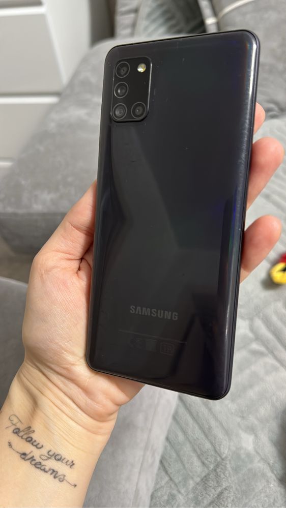 Продам телефон Samsung A31