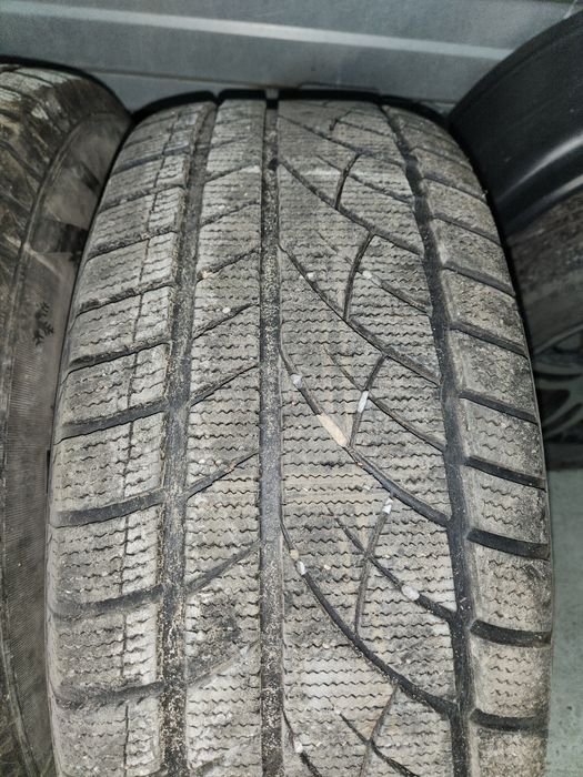 Зимние шины RoadX 265/65/17