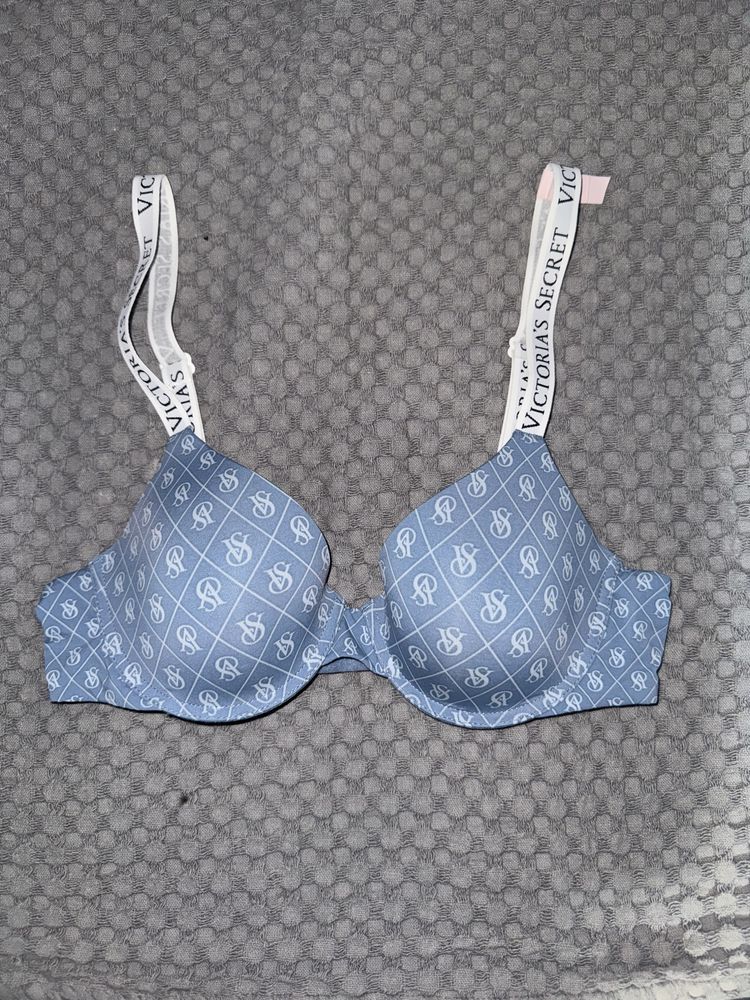 Сутиен на Victoria’s Secret