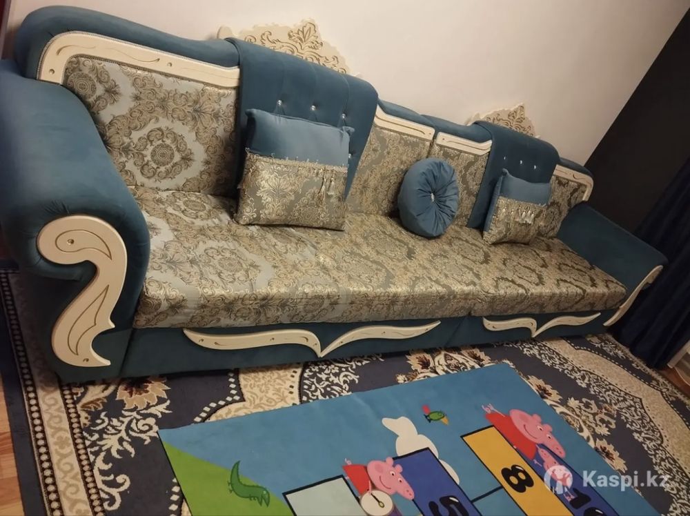Диван для гостиной