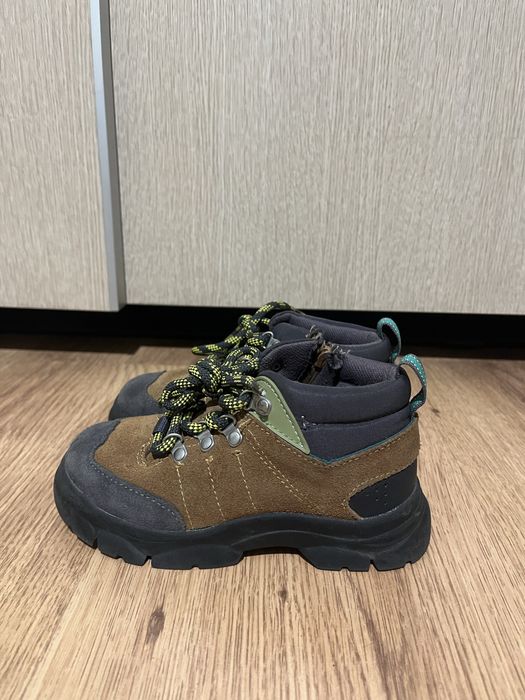 Продам ботинки Zara