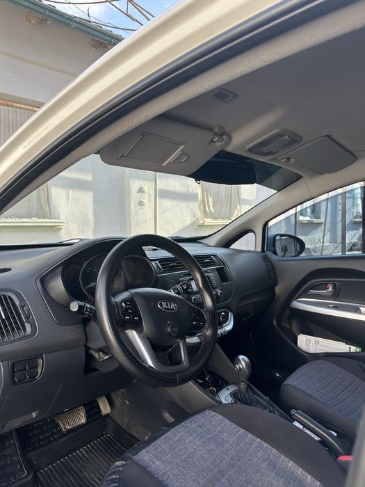 Продаётся kia rio 2014