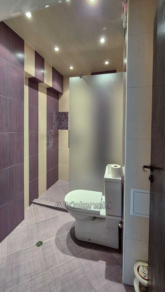 Дава се под наем Двустаен апартамент в Варна, Център - 65 кв.м за 600 € - Снимка #14