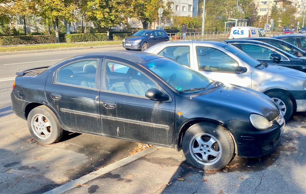 Se vinde chrysler neon